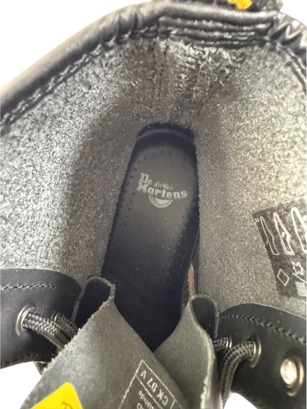 Doc Martens 1460 boots - NEVER WORN - Sz 7 - Picture 13 of 15